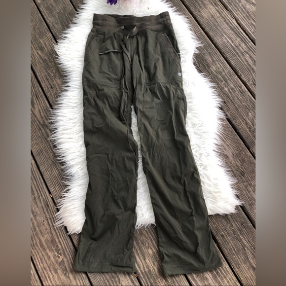 lululemon athletica Pants - 🌺GORGEOUS color dance studio pants🌺